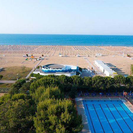 Hotel Principe Бибионе Екстериор снимка