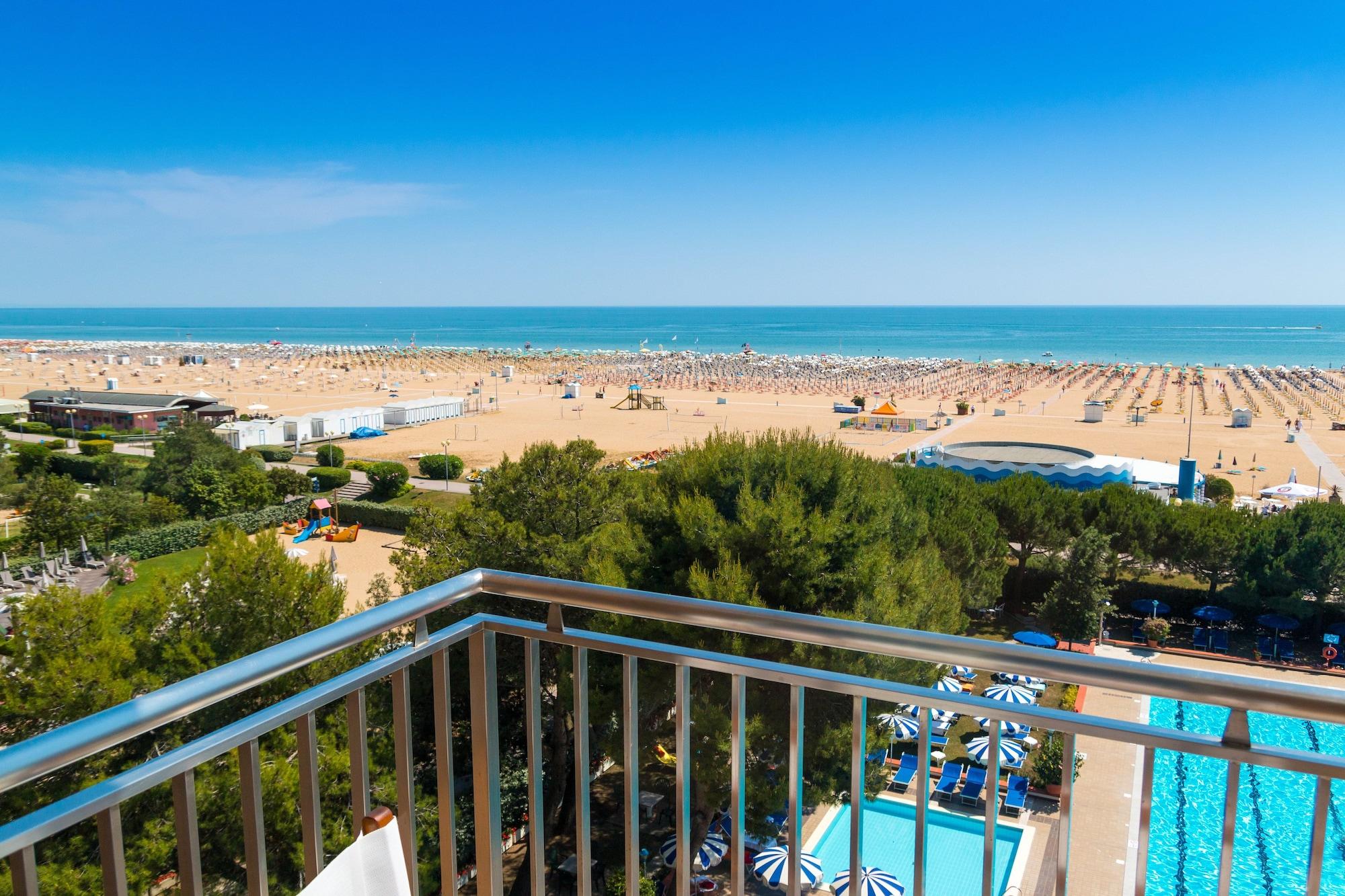 Hotel Principe Бибионе Екстериор снимка