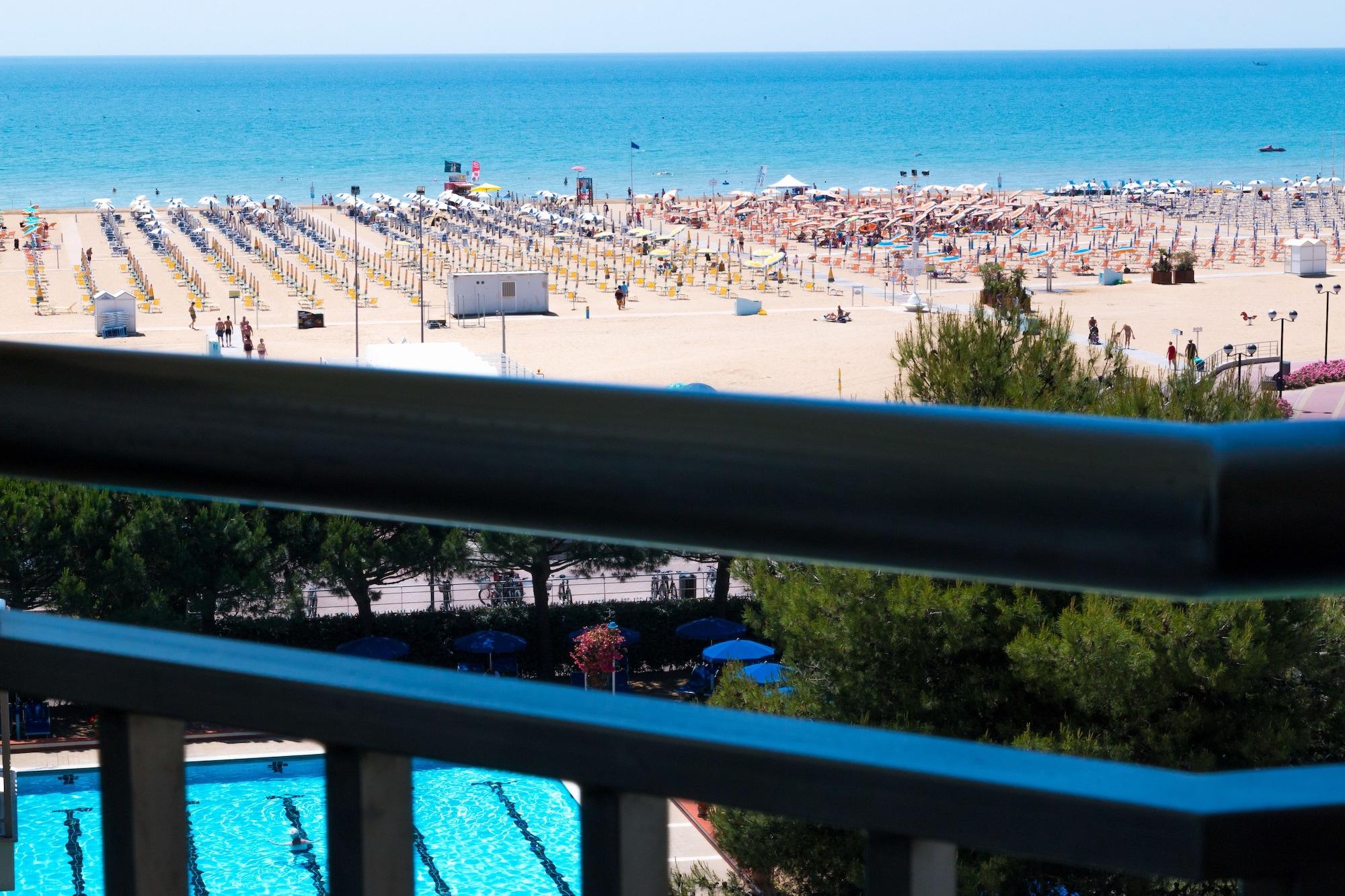 Hotel Principe Бибионе Екстериор снимка