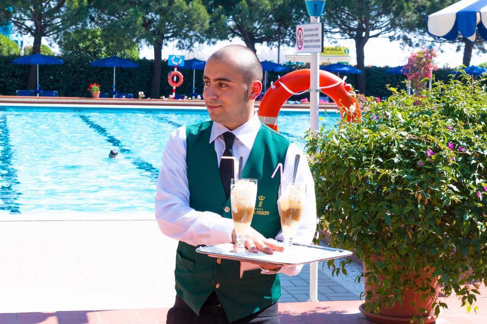 Hotel Principe Бибионе Екстериор снимка